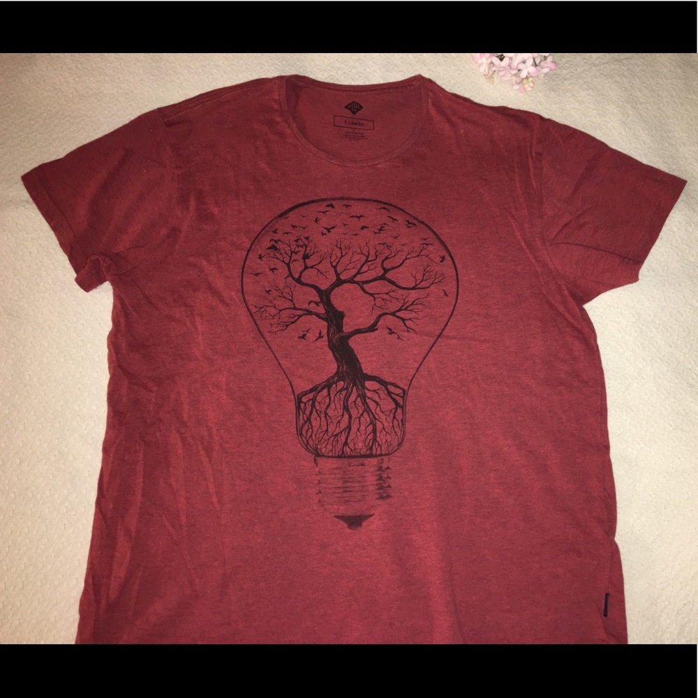Cotton On Men's Red Graphic Tee with Tree Lightbulb Design